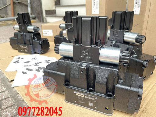 Van Parker D91FBE02HC4NG0014-(2).jpg